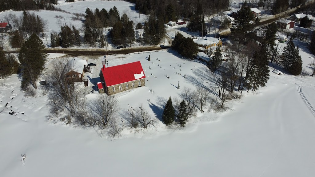 Trinity Community Center | 2 Chem. Cambria, Gore, QC J0V 1K0, Canada | Phone: (450) 562-2025