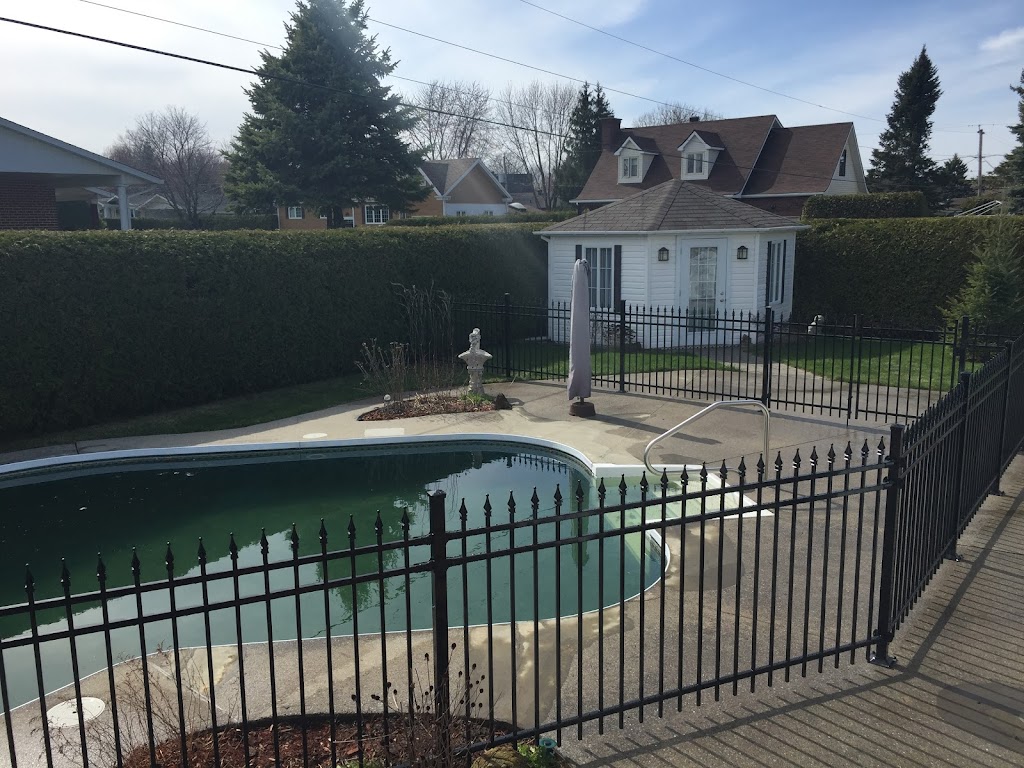 Clôtures Distinction | 538 Rue Raygo, La Présentation, QC J0H 1B0, Canada | Phone: (450) 488-0095