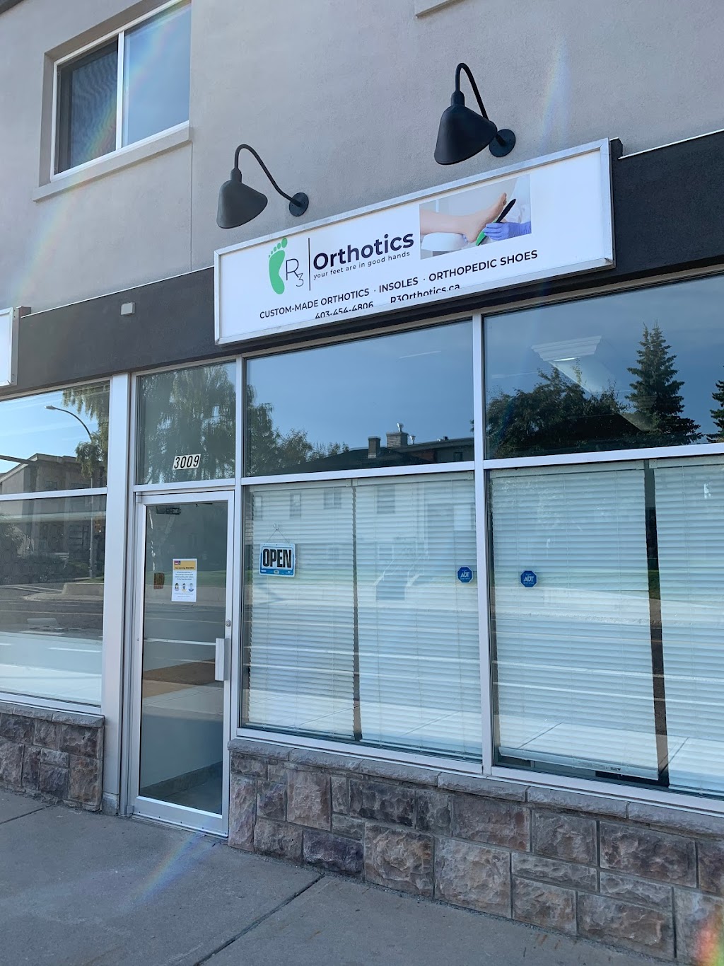 R3 Orthotics | 3009 26 Ave SW, Calgary, AB T3E 0M7, Canada | Phone: (403) 454-4806