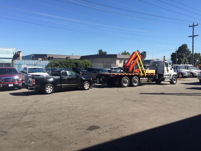COMMERCIAL Truck Shuttle Ltd. | 1210 Ruffels Rd, Parksville, BC V9P 2B6, Canada | Phone: (250) 951-7221