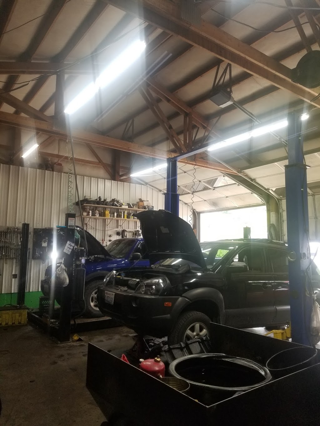 Tonys Auto Repair | 3060 Haxton Way, Bellingham, WA 98226, USA | Phone: (360) 255-5853