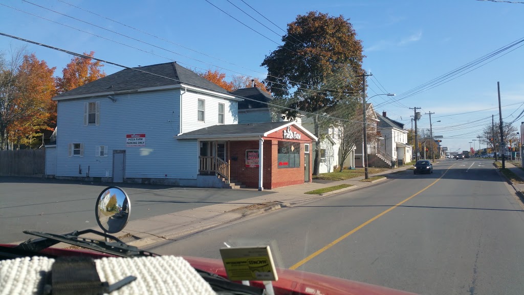 Pizza Farm | 177 Arthur St, Truro, NS B2N 1Y3, Canada | Phone: (902) 897-4444