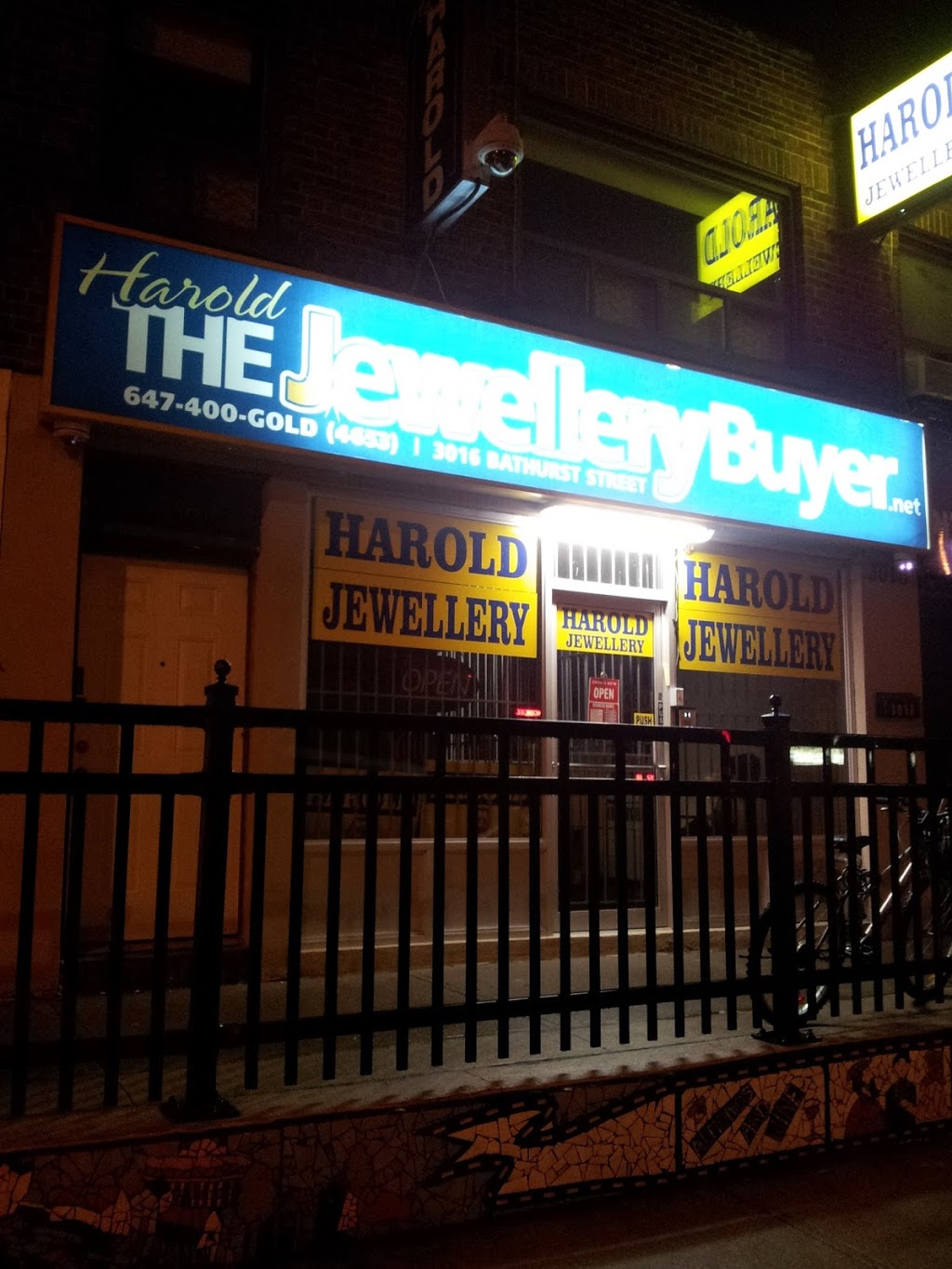 Harold The Jewellery Buyer | 3016 Bathurst St, North York, ON M6B 3B6, Canada | Phone: (647) 400-4653