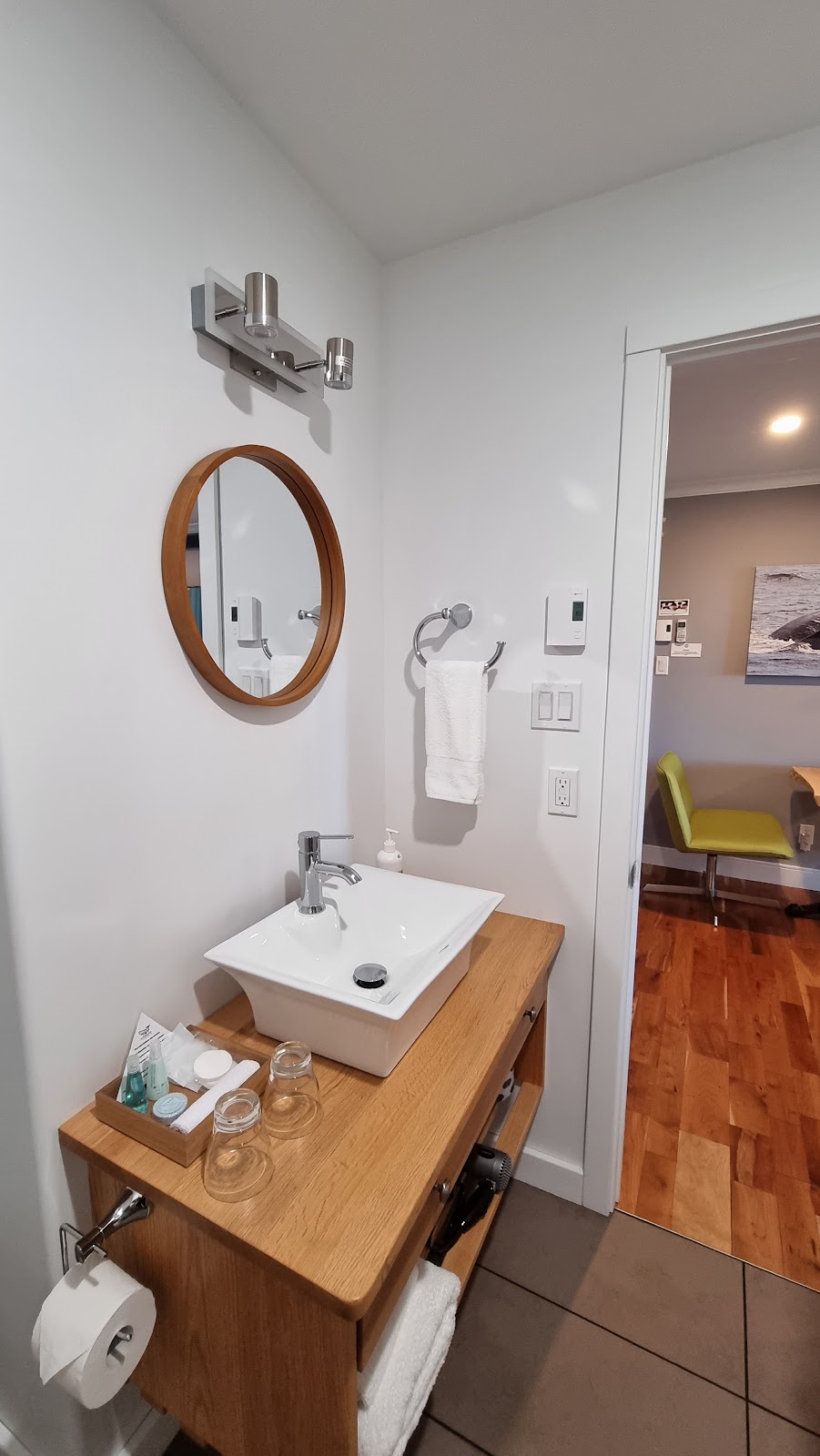 Au Cachalot Caché le gîte hôtel | 318 Rue Dupont Gravé, Tadoussac, QC G0T 2A0, Canada | Phone: (418) 235-4471
