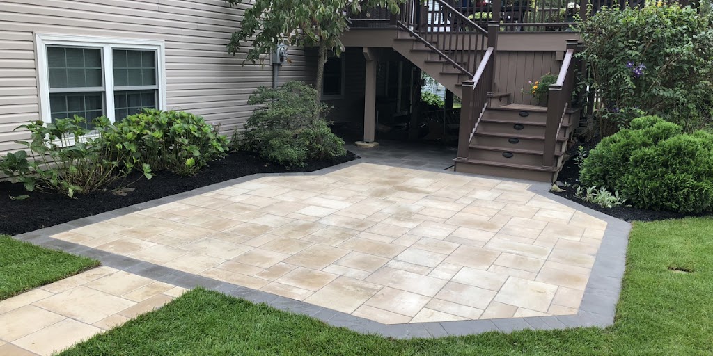 Gardner Landscaping & Home Maintenance | 960 Montroyal Blvd, North Vancouver, BC V7R 2H1, Canada | Phone: (778) 847-4351