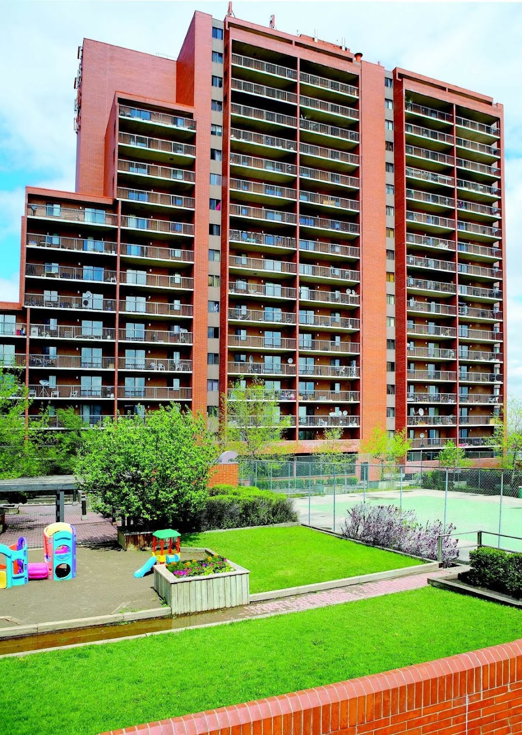 Stanley Park Place | 4637 Macleod Trail, Calgary, AB T2G 5C1, Canada | Phone: (403) 407-5908
