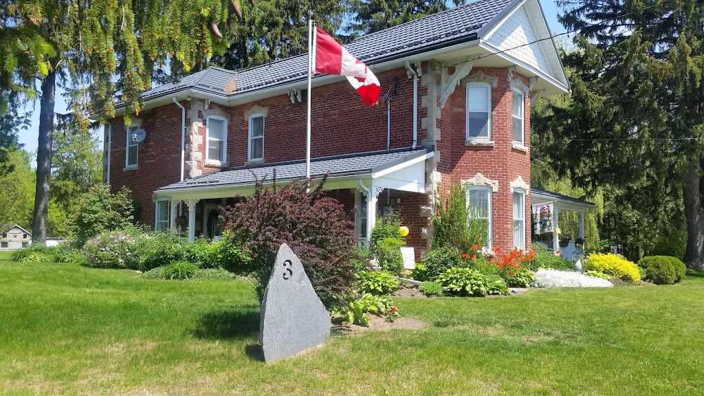 Hillsburgh House by the Pond B&B | 3 Station St, Erin, ON N0B 2R0, Canada | Phone: (519) 855-9487