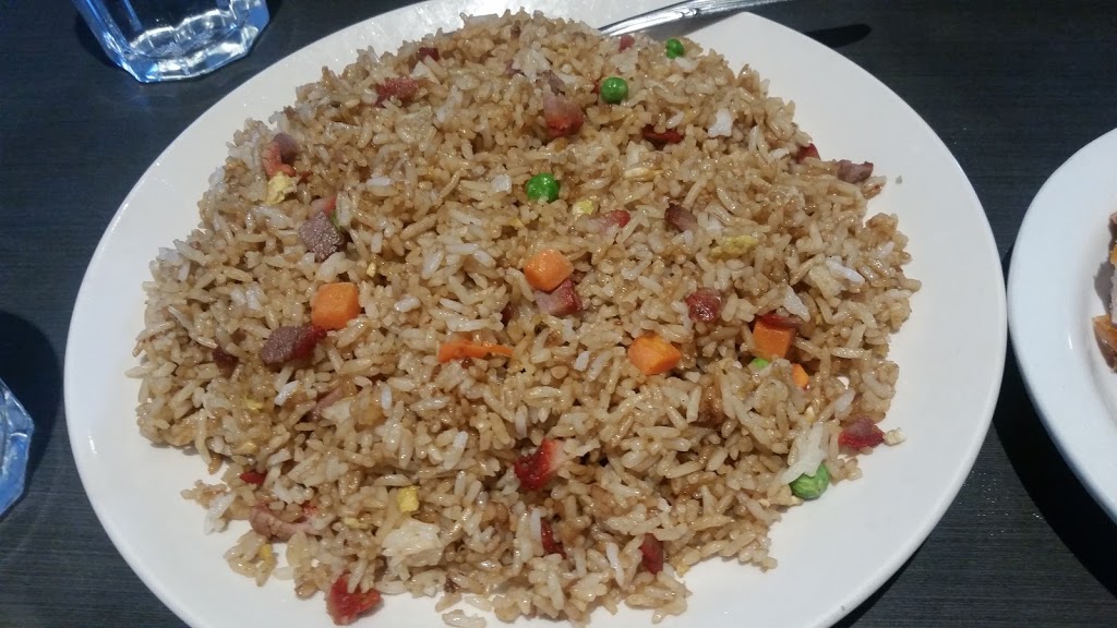 Wok N Roll Chinese | 6, 836 McLeod Ave, Winnipeg, MB R2G 3P3, Canada | Phone: (204) 668-2334