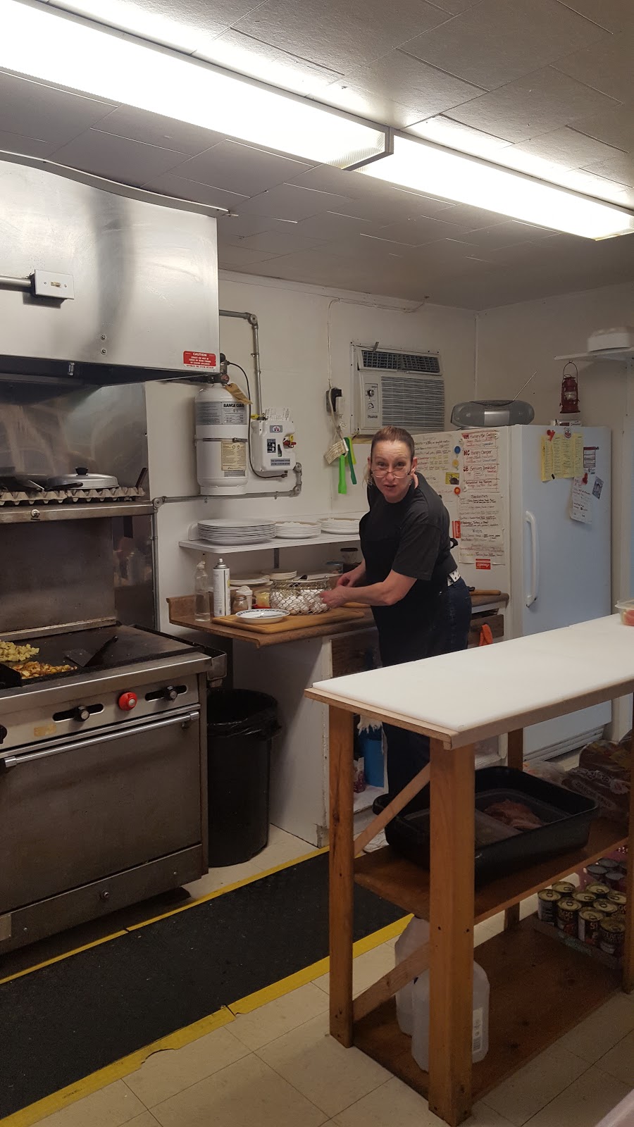 Sherrys Country Corner Cafe | 18707 Kent Bridge Rd, Morpeth, ON N0P 1X0, Canada | Phone: (519) 674-1591