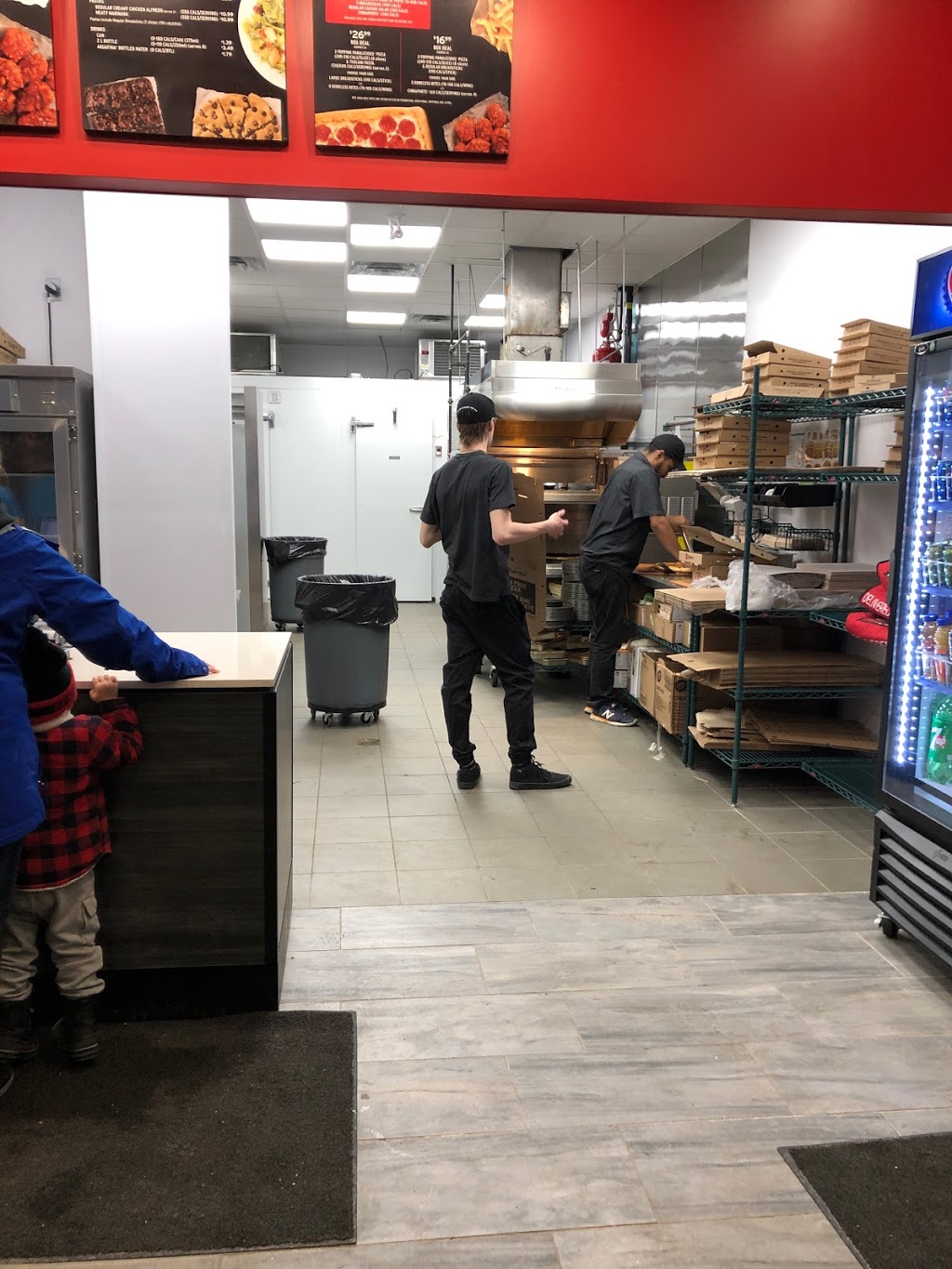 Pizza Hut | 7 Commerce Rd Unit 4, Angus, ON L0M 1B2, Canada | Phone: (705) 516-4040