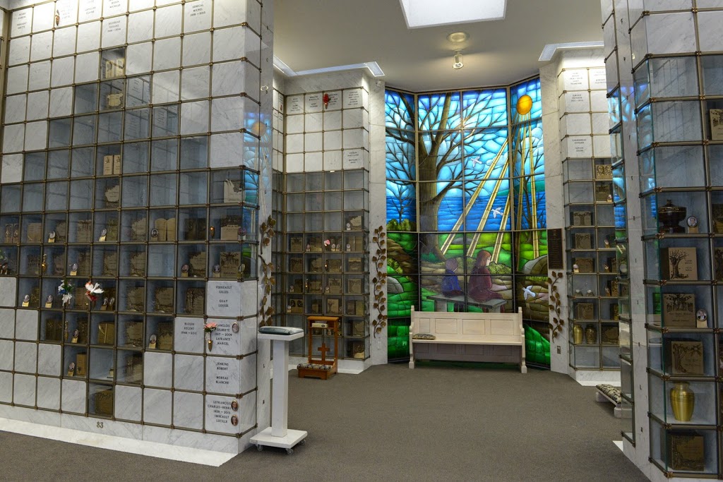 Mausolée Mont-Marie | 156 Rue du Mont-Marie, Lévis, QC G6V 8X1, Canada | Phone: (418) 833-1813
