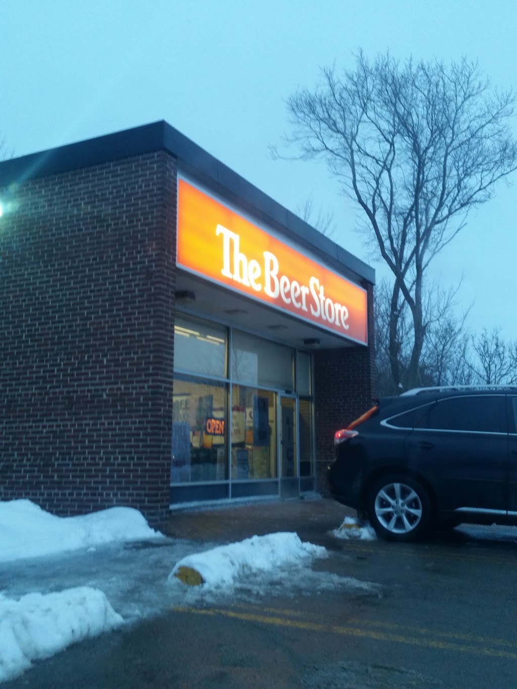 Beer Store 4552 | 553 Mara Rd, Beaverton, ON L0K 1A0, Canada | Phone: (705) 426-7341