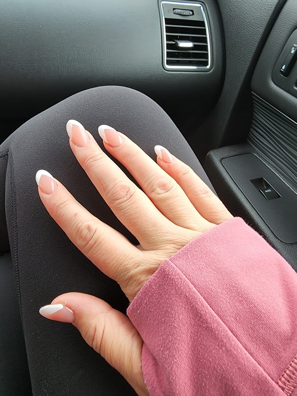 Nails Ave. Spruce Grove | 98 Longview Dr #14, Spruce Grove, AB T7X 0W3, Canada | Phone: (780) 571-0181