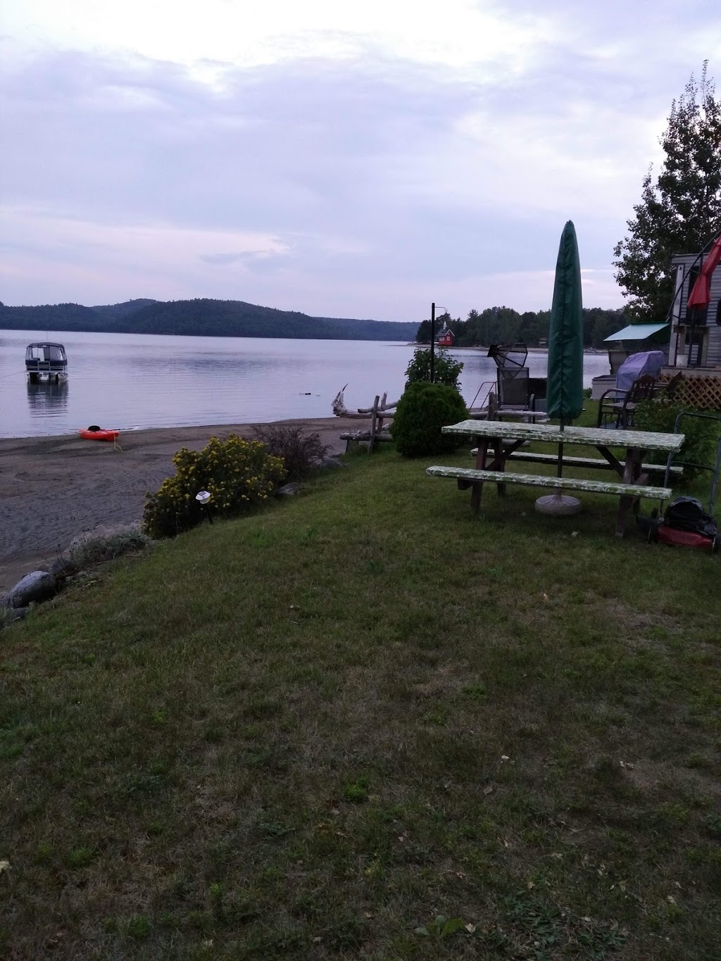 Camping du Lac des Sables | 1148 route 309 nord, Notre-Dame-du-Laus, QC J0X 2M0, Canada | Phone: (819) 767-2632