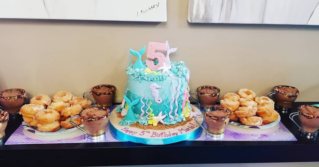 Cake Couture | 15008 87 Ave NW, Edmonton, AB T5R 4E9, Canada | Phone: (780) 443-4083