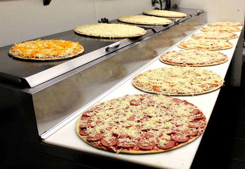 Roost & Grills | 1202 Bank St, Ottawa, ON K1S 3Y1, Canada | Phone: (613) 523-2255