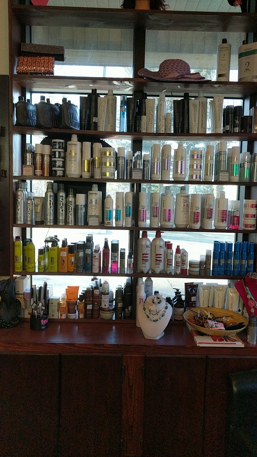 Eden Beauté | 405 Boulevard Marie Victorin, Kingsey Falls, QC J0A 1B0, Canada | Phone: (819) 363-9393