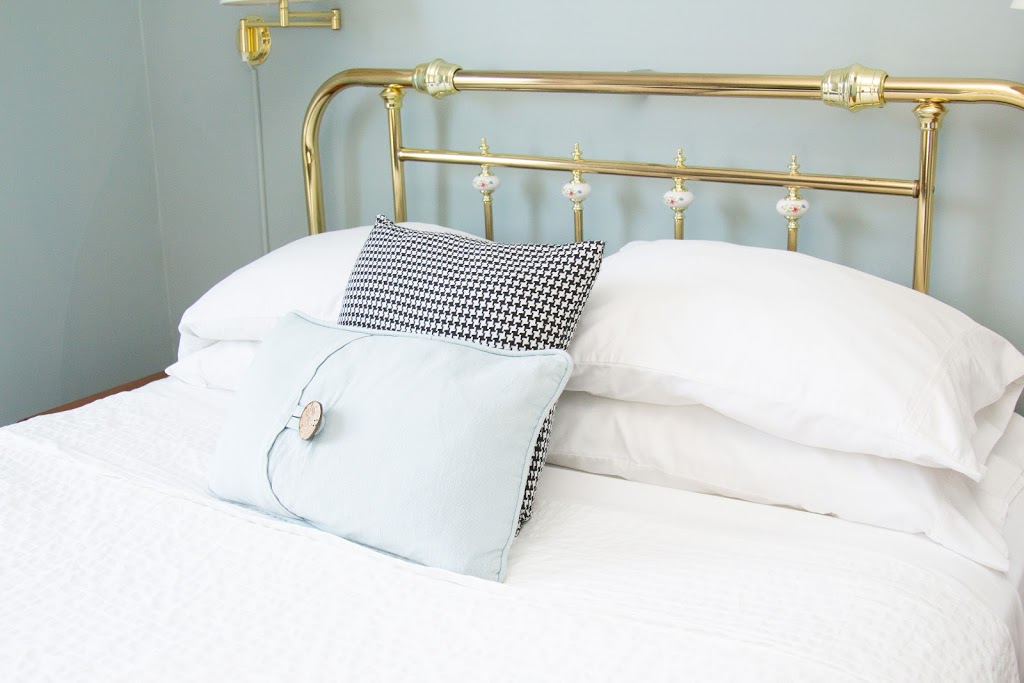 Colborne Bed and Breakfast | 72 Colborne St, Goderich, ON N7A 2V9, Canada | Phone: (519) 524-7400
