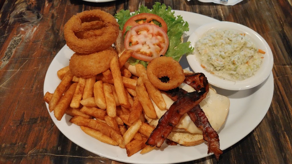 Restaurant Maman Fournier | 3125 Boulevard des Récollets, Trois-Rivières, QC G9A 6M1, Canada | Phone: (819) 693-7678