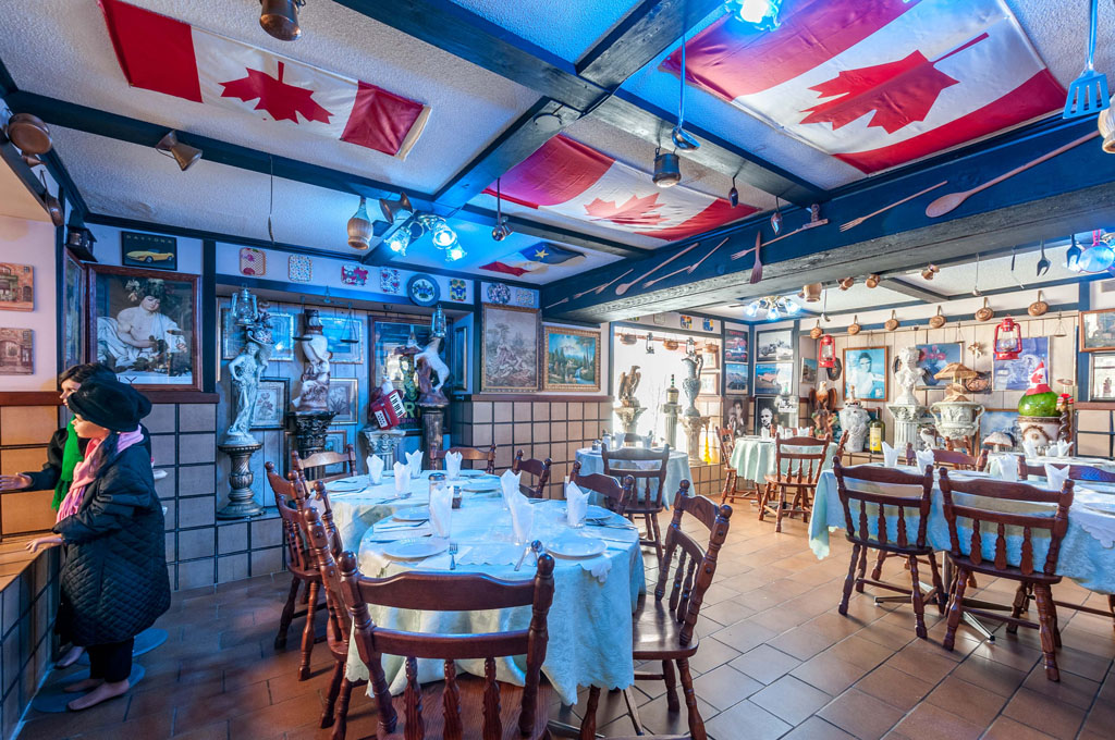 Piccolo Castello Trattoria | Wahnekewening Bch, Penetanguishene, ON L0K 1P0, Canada | Phone: (705) 533-3883