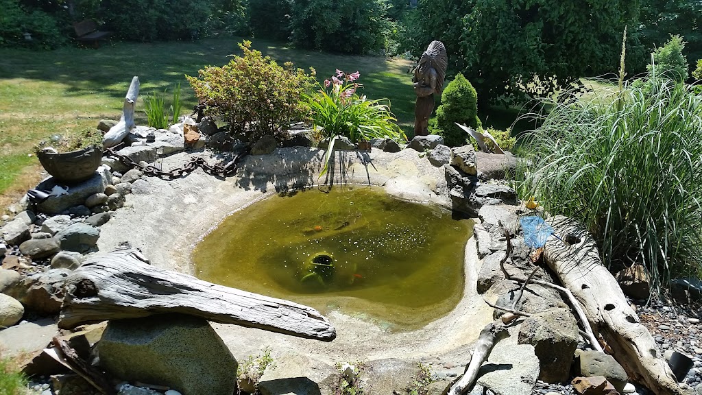 Nature Hideaway | 506 Maple St, Gibsons, BC V0N 1V5, Canada | Phone: (604) 897-8990