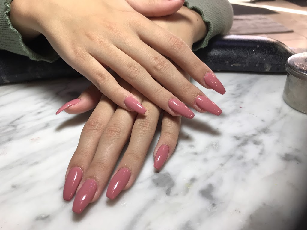 Binhs Nails | 13526 Victoria Trail NW, Edmonton, AB T5A 5C9, Canada | Phone: (780) 457-8583