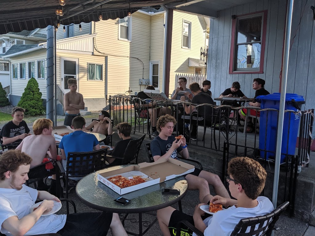 Wilsons Pizza Shop | 2730 Main St, Newfane, NY 14108, USA | Phone: (716) 778-9651