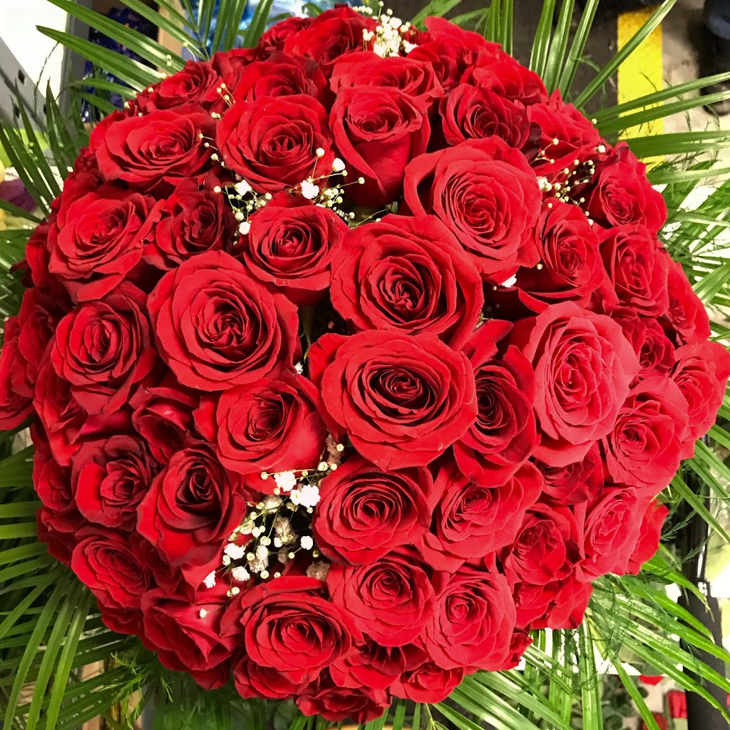 Mount Pearl Florist | 160 Trans Canada Hwy, Mount Pearl, NL A1N 2P3, Canada | Phone: (709) 364-4095