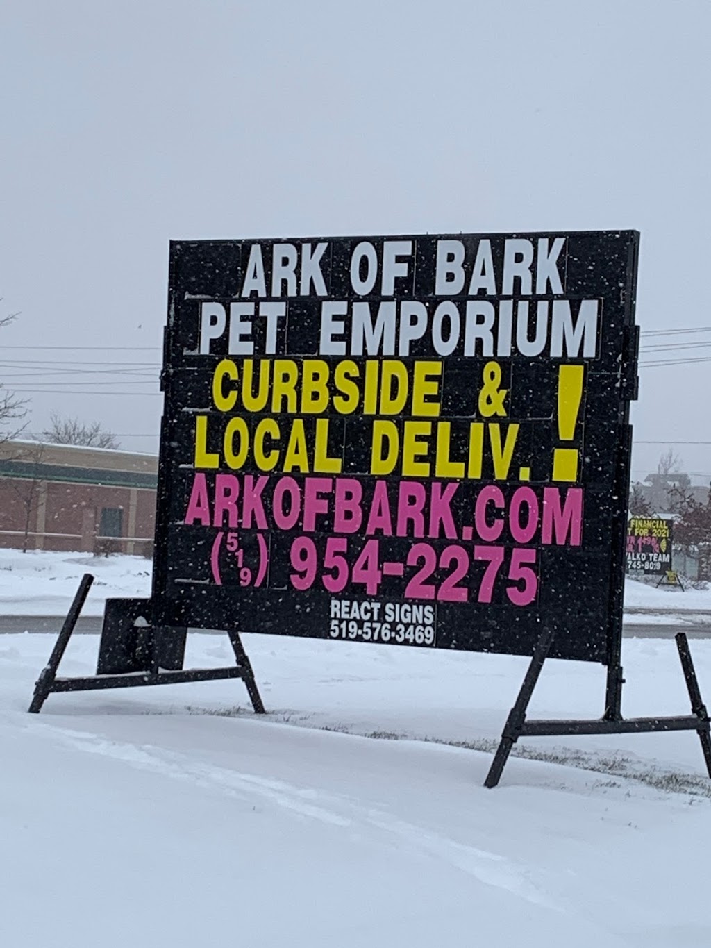 Ark of Bark | 325 Max Becker Dr, Kitchener, ON N2E 4H5, Canada | Phone: (519) 954-2275