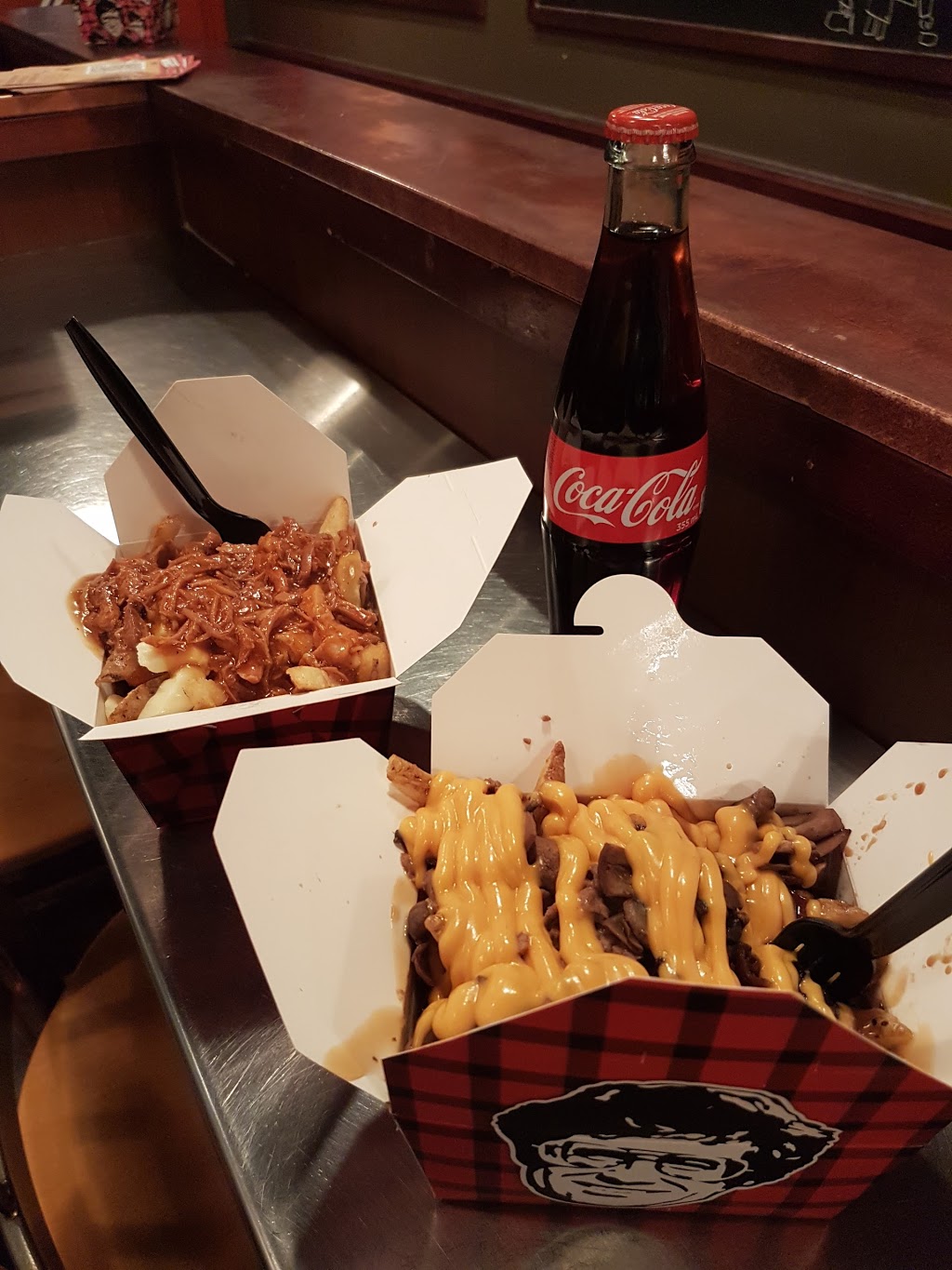 Smokes Poutinerie | 400-855 Regent Ave W #400, Winnipeg, MB R2C 0R1, Canada | Phone: (204) 255-2873