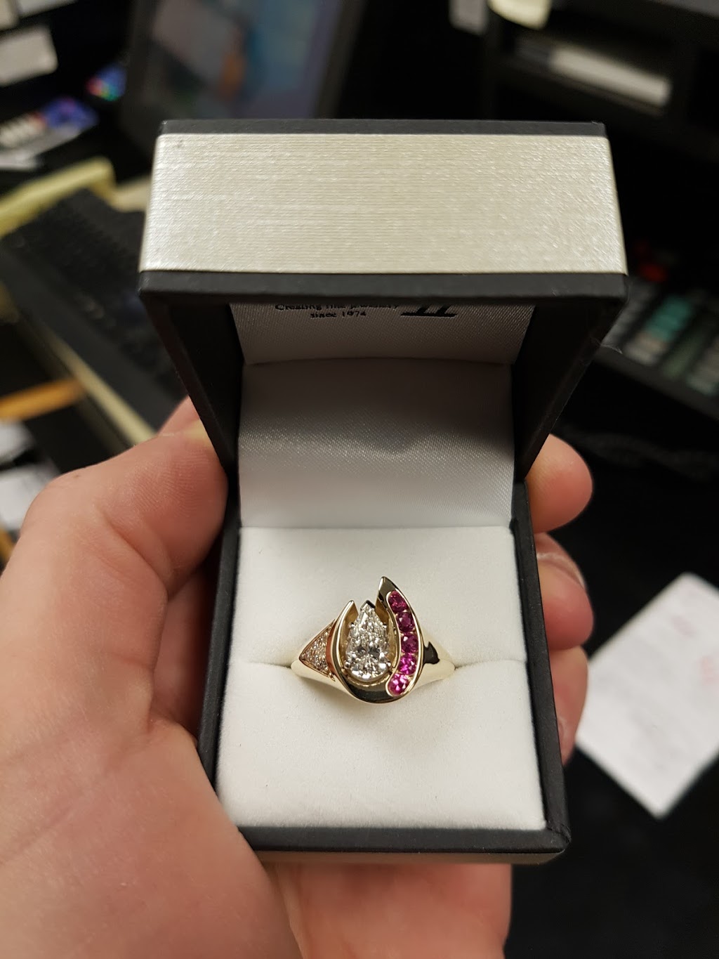 Act II Fine Jewellery | 330 Steeles Ave W Unit C2, Thornhill, ON L4J 6W9, Canada | Phone: (905) 695-3737