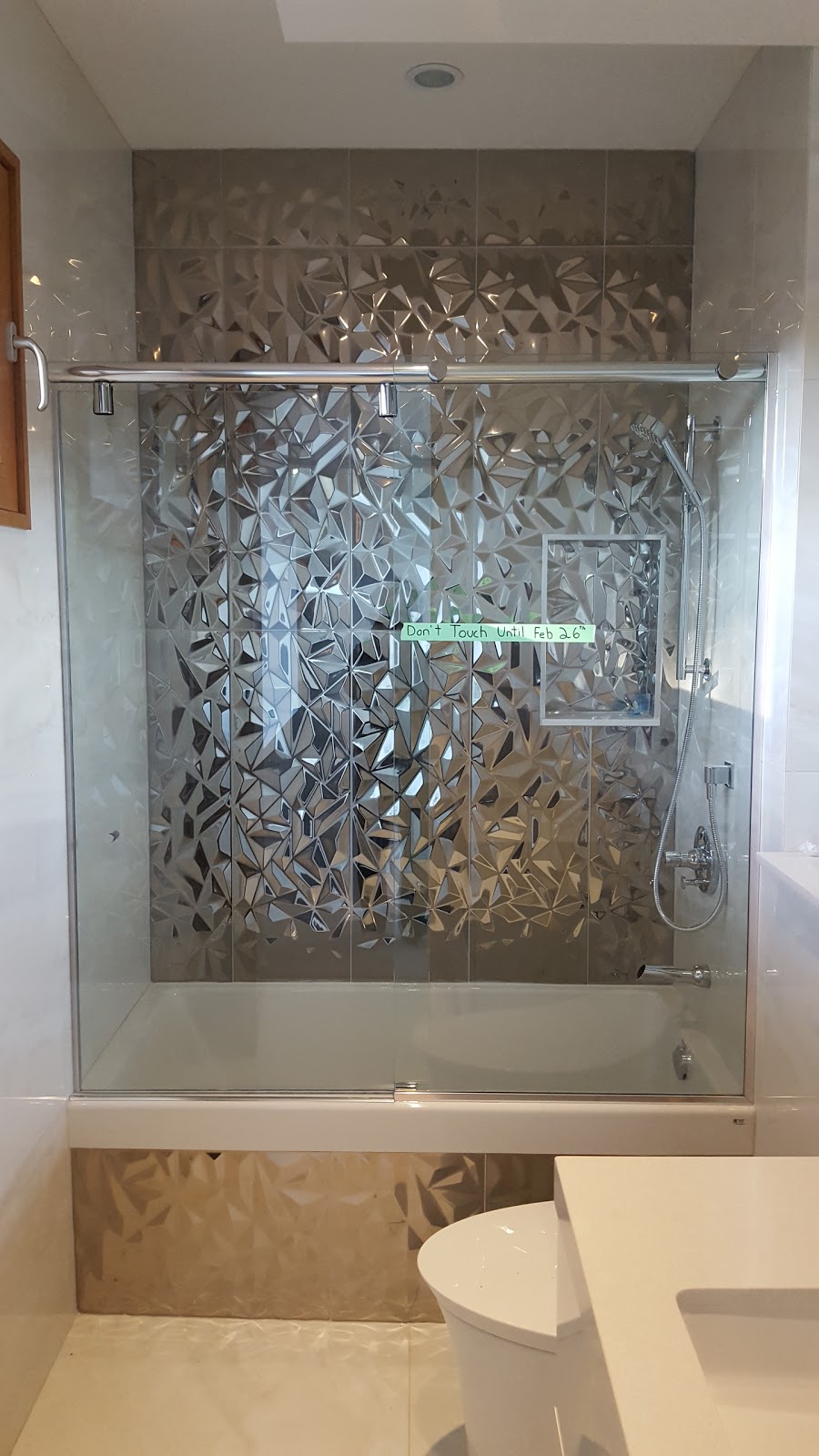 Good & Quick Glass | 13520 Crestwood Pl #7, Richmond, BC V6V 2G2, Canada | Phone: (604) 273-1735