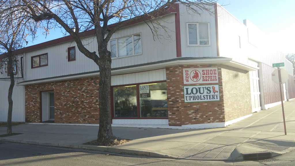 Lous Upholstery (Drumheller) | 402 2 St E, Drumheller, AB T0J 0Y4, Canada | Phone: (403) 823-6233