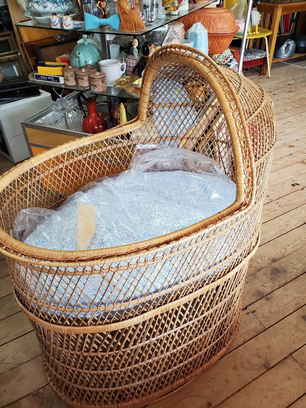 Les Brocantes de Richard | 886 Chemin du Roy, Grondines, QC G0A 1W0, Canada | Phone: (418) 283-4917