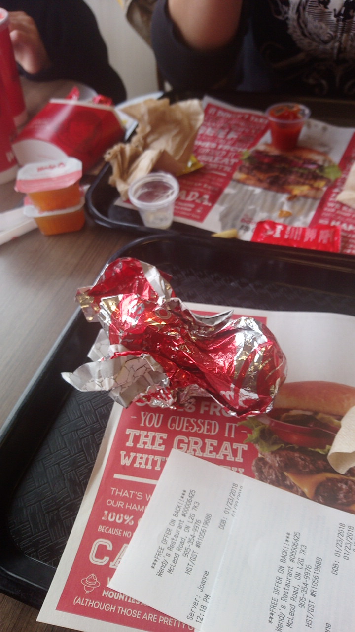 Wendys | 6948 McLeod Rd, Niagara Falls, ON L2G 7K3, Canada | Phone: (905) 354-9976