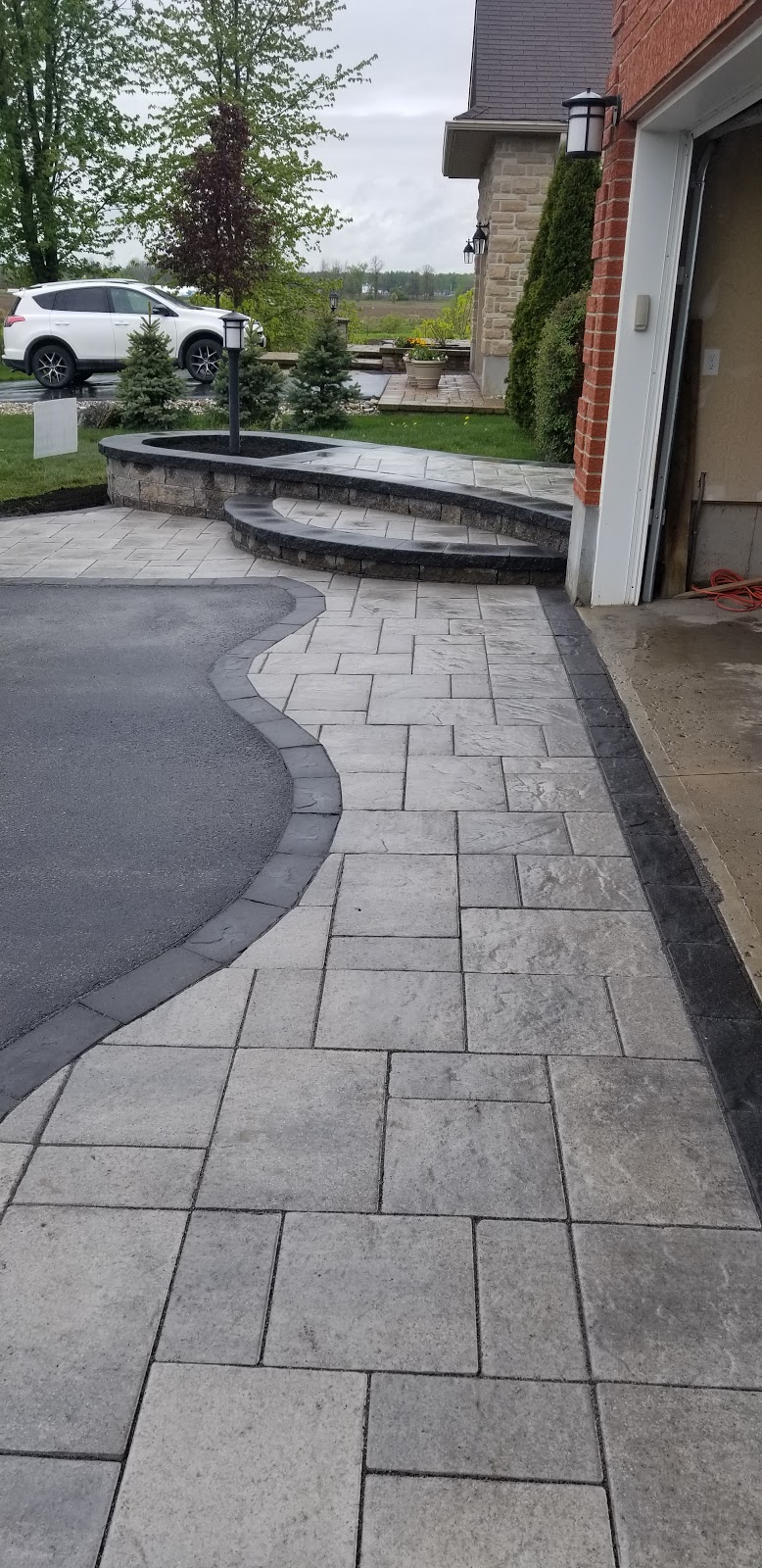 CL Interlock | 5404 Downey Rd, Gloucester, ON K1X 1C8, Canada | Phone: (613) 227-9932