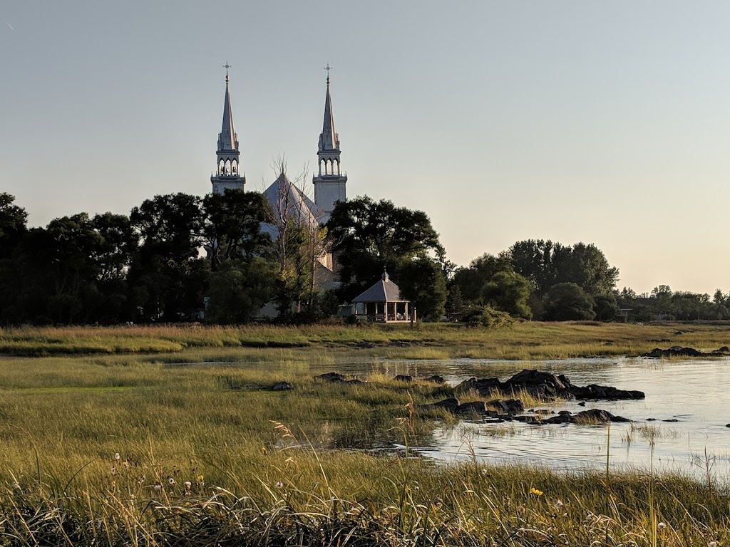 Église catholique Saint-Roch-des-Aulnaies | 974 Route de la Seigneurie, Saint-Roch-des-Aulnaies, QC G0R 4E0, Canada | Phone: (418) 354-2552
