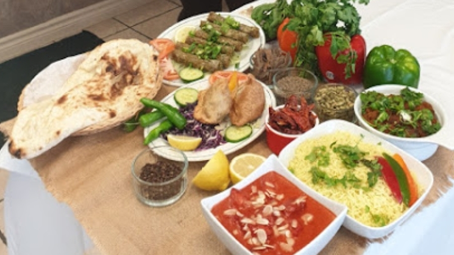 East Feast Pak Indian Cuisine and Take Out | 2208 St Joseph Blvd #104, Orléans, ON K1C 2E3, Canada | Phone: (613) 424-2100