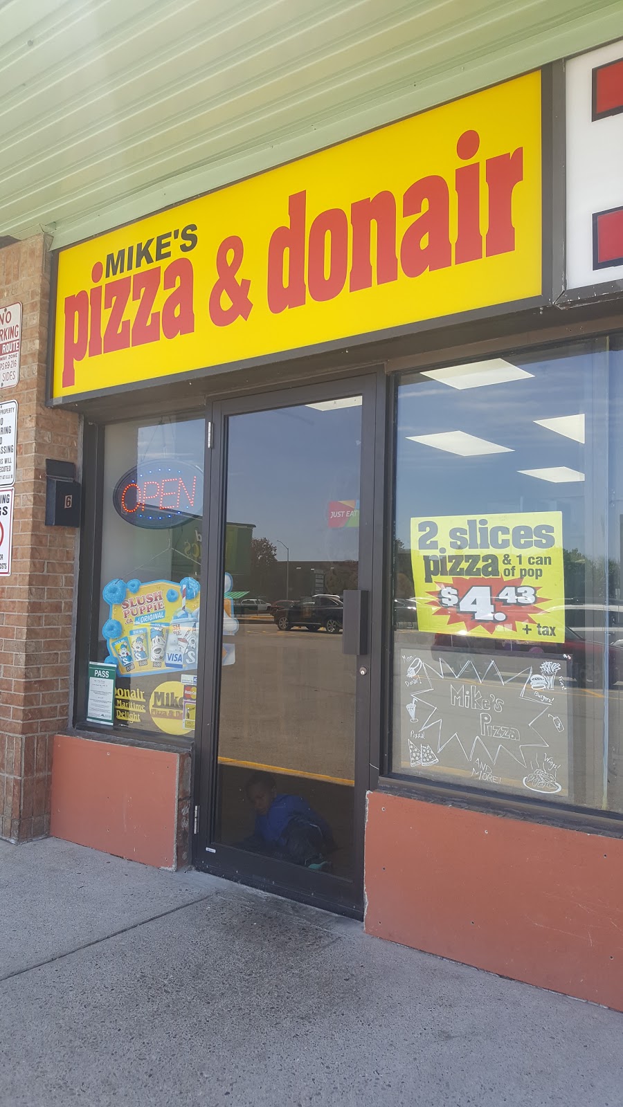 Mikes Pizza & Donair White Oaks | 1401 Ernest Ave, London, ON N6E 2Y8, Canada | Phone: (519) 204-4466