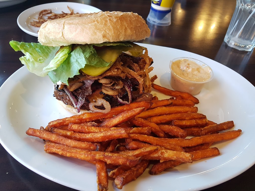 Red Onion Caledon | 14010 Hurontario St, Inglewood, ON L7C 2E1, Canada | Phone: (905) 838-0001