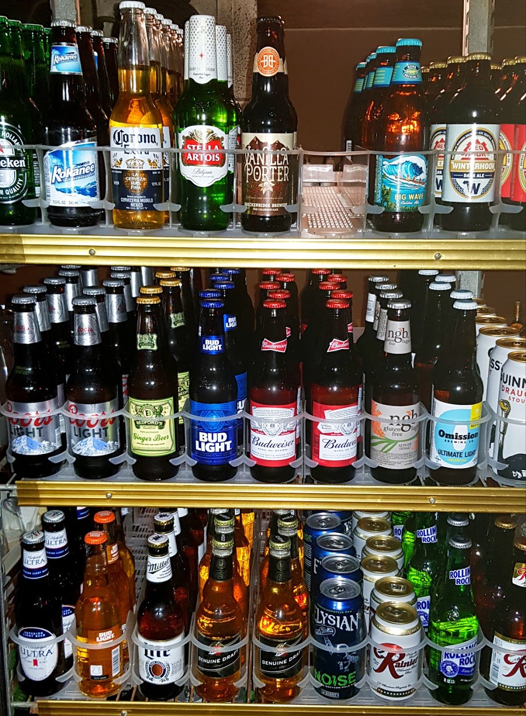 Alger Bar & Grille | 1758 Old Hwy 99 N, Bellingham, WA 98229, USA | Phone: (360) 724-3291