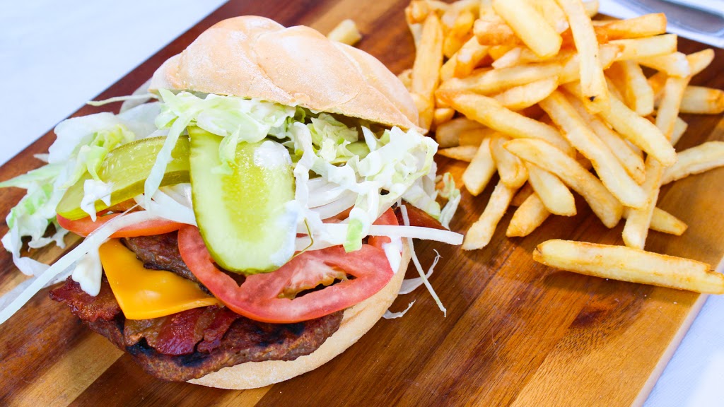 Burger Factory | 1600 Regent Ave W, Winnipeg, MB R2C 3B5, Canada | Phone: (204) 668-6881