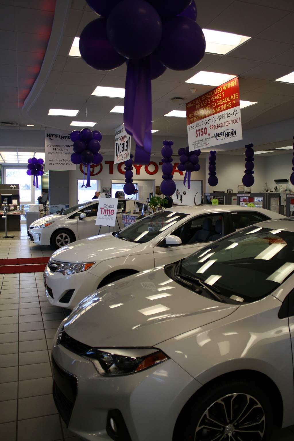 West Herr Toyota of Orchard Park | 4141 Southwestern Blvd, Orchard Park, NY 14127, USA | Phone: (716) 217-4125