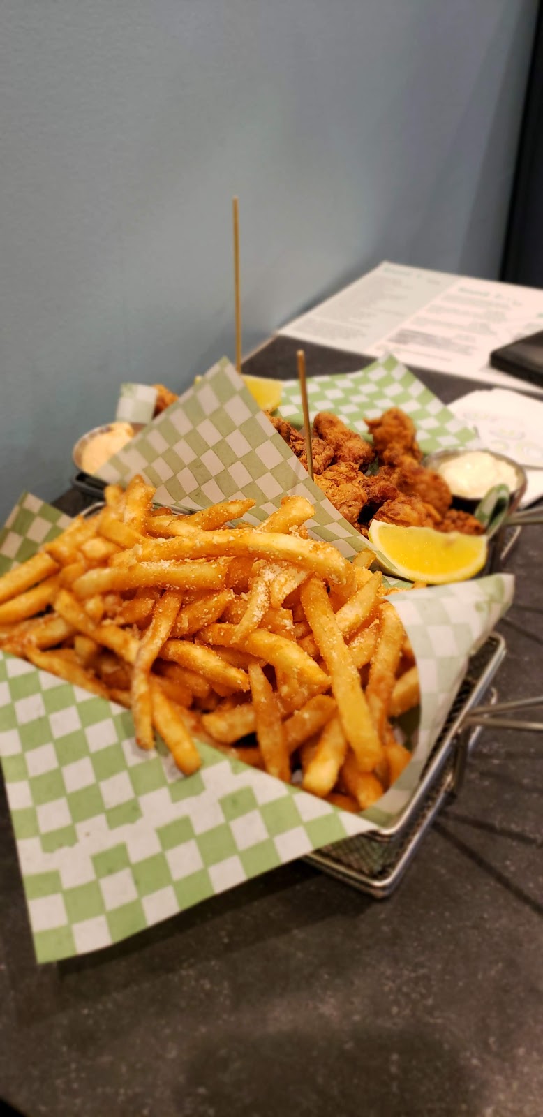 Domics GG Gaming Café | Latimer Drive #5955, #1b, Mississauga, ON L5V 0B7, Canada | Phone: (905) 286-5155
