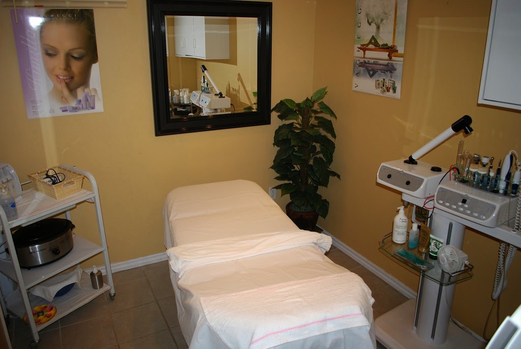 Soni Salon & Spa | 54 Albright Rd, Brampton, ON L6X 5C8, Canada | Phone: (905) 874-8978