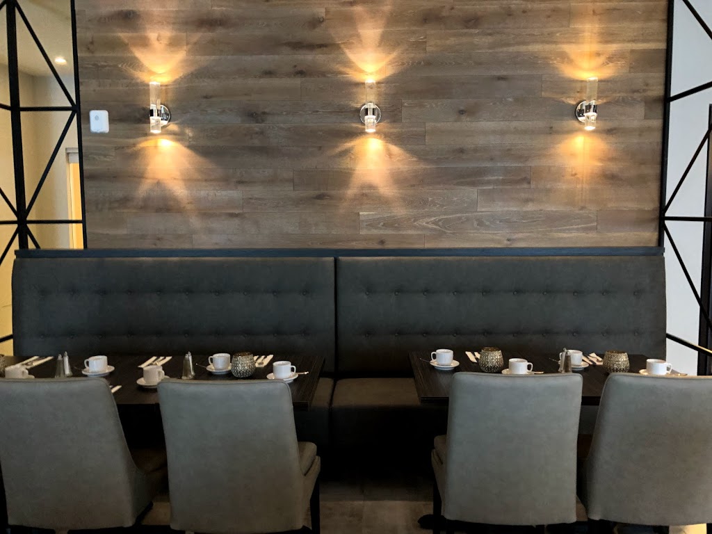 Bistro Martini Grill | 1550 Boulevard de Montarville, Boucherville, QC J4B 5Y3, Canada | Phone: (450) 857-3336