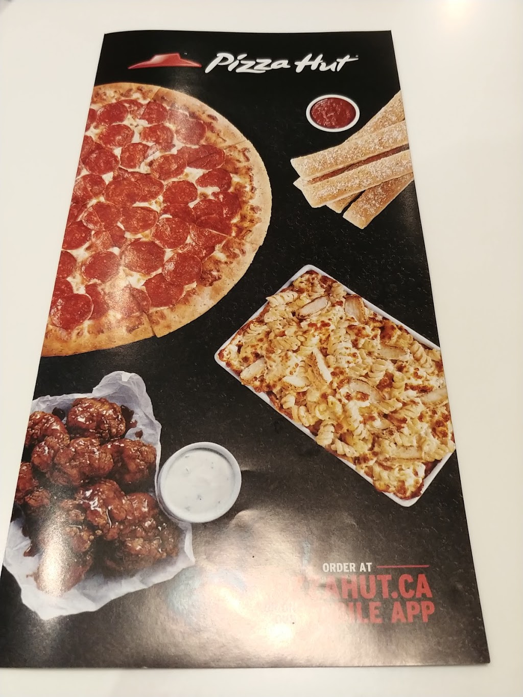 Pizza Hut | 3247 Appleby Line Unit 10, Burlington, ON L7M 0V7, Canada | Phone: (905) 319-0900