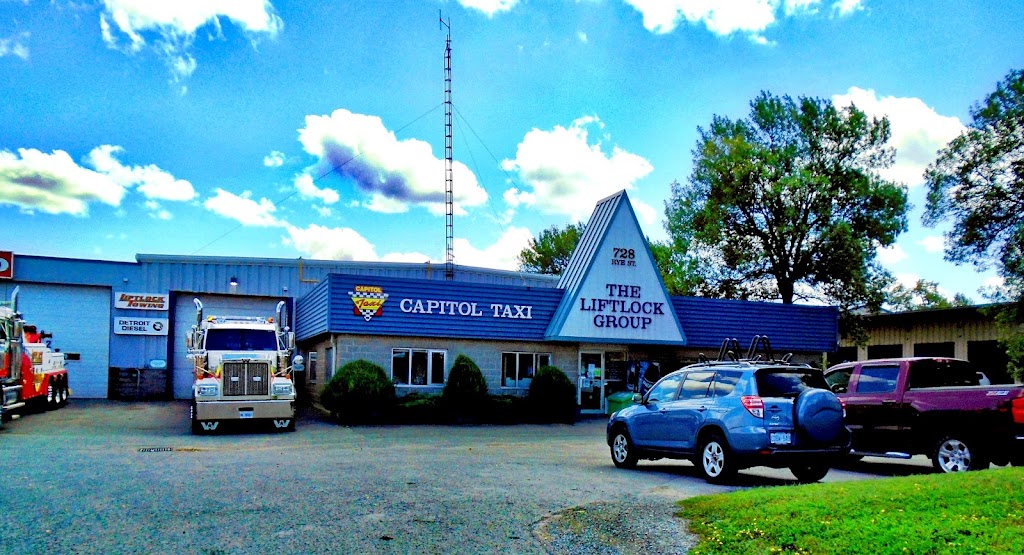 Liftlock City Freightliner | 728 Rye St, Peterborough, ON K9J 6W9, Canada | Phone: (705) 745-1666