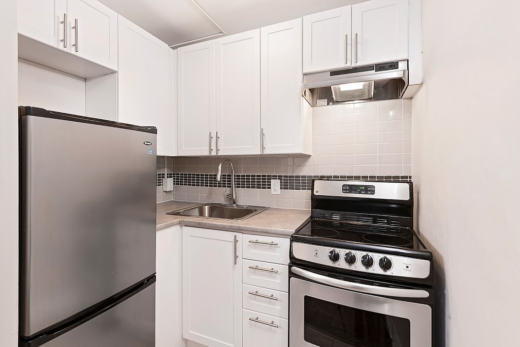 2181 Avenue Road Apartments | 2181 Avenue Rd, North York, ON M5M 4B8, Canada | Phone: (437) 374-4689