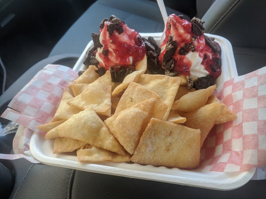 Deckers Dairy Bar & Grill Cornwall | 655 Main St, Cornwall, PE C0A 1H0, Canada | Phone: (902) 892-0222